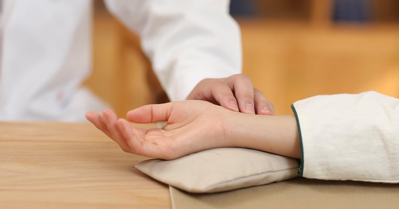 Autisme au féminin : pourquoi le diagnostic des filles est si souvent manqué